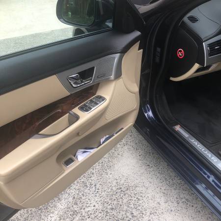 2015 Jaguar XF Premium - $13,500 (Vinings)63620173862531124