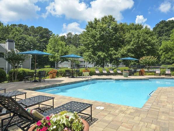 $1,277 / 1br - 771ft2 - Urban sophistication in the center of Morrow (Morrow)63963990466947124