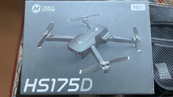 Holy Stone HS175D Drone 1