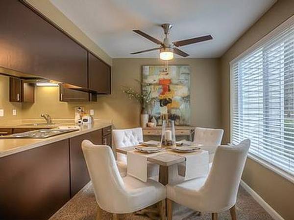 $1,840 / 2br - 922ft2 - Stainless Steel Appliances, Sauna, Spa, Great Fitness Room (Bethany)63841707214723120