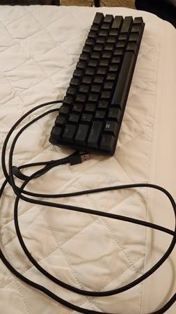 Razer Huntsman Mini Analog Keyboard – Black (Linear Switches) 1