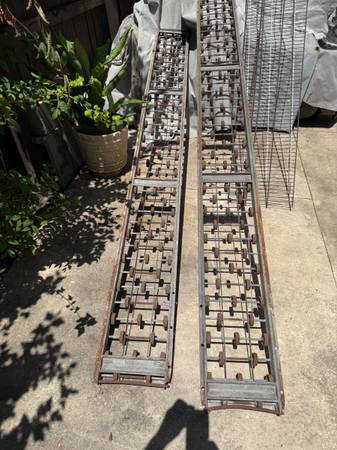 "RAPISTAN" RAPID GRAVTY SKATE WHEEL CONVEYOR 1