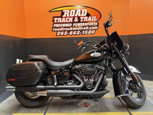 2022 Harley-Davidson Heritage Classic 1