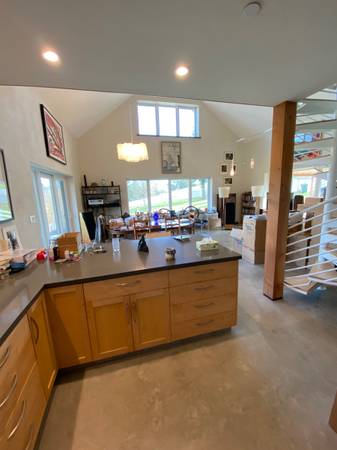 $1,200 / 3br - 2000ft2 - Environmentally Safe House Share (petaluma)63933766582147123