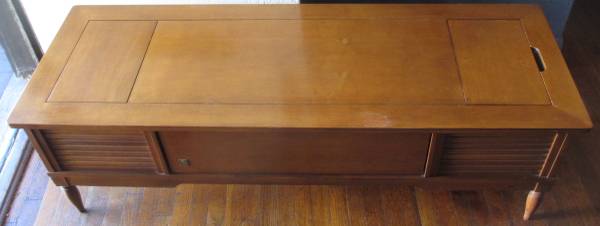 Mid-Century Coffee Table with Stereo and Turntable 1