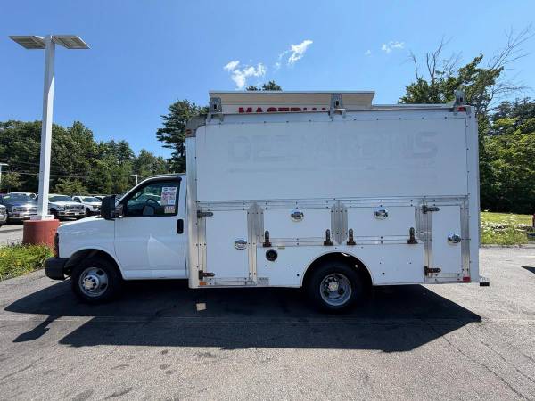 2016 Chevrolet Express Commercial - Photo 10
