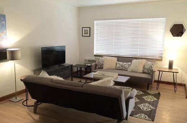 Spacious living room Condo $350 Weekly 1