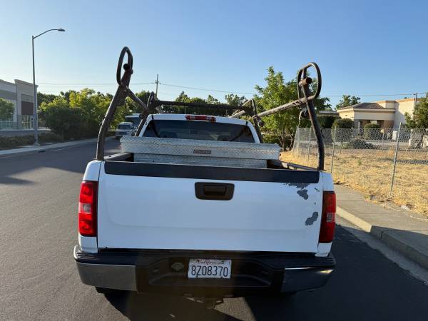 2010 CHEVROLET SILVERADO  CABINA EXTENDIDA , CAJA DE HERRAMIENTAS Y PORTAEQUIPAJES - $5,900 (dublin / pleasanton / livermore)63613228790019122