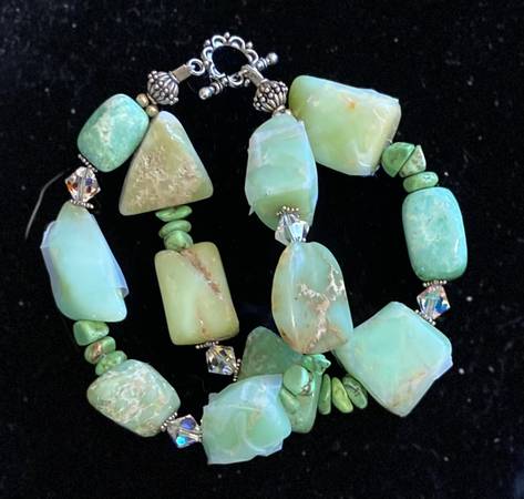 Green Stone Bracelet 1