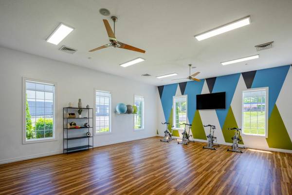 $784 / 3br - 1245ft2 - WiFi Comunitario, Espacio Verde, Sala de Café, Piscina (Kent, OH)63661057944961123