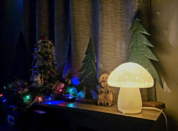 Brand New Mushroom Light W Starlight Holes & Rocker Switch BNIB NEVER USED 1