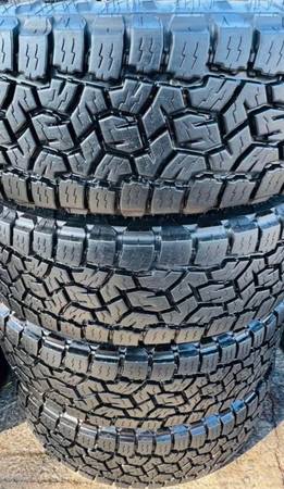 285/75R17 TOYO AT 1