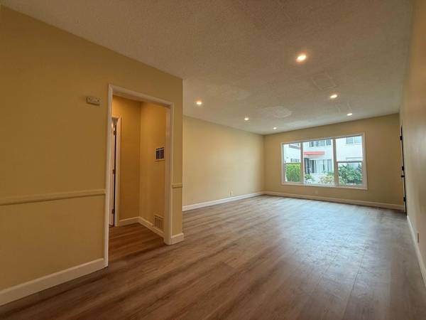 $1,895 / 1br - Fabulous Apartment * 1 Bed, 1 Bath * Modern kitchen * Great Rate! * (Baldwin Hills/Crenshaw)63829302880387123