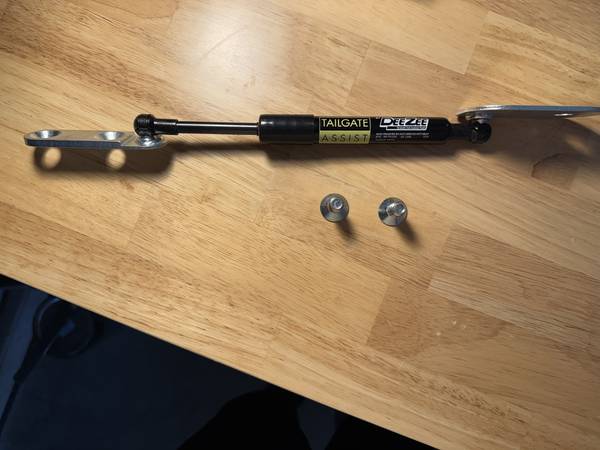 Ford Ranger DeeZee Tailgate Damper 1