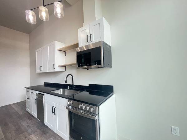 $1,425 / 274ft2 - 🌟 Luxury Studio Loft in Uptown Queen Anne | $1,200 OFF Move-In! 🌟 (Lower Queen Ann)63852580905217120