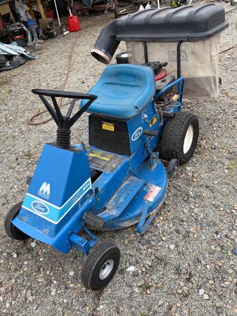 MODESTO FORD TRACTOR/MOWER R11 1