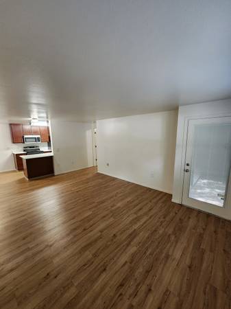 $1,999 / 2br - 🏡 2 habitaciones / 2 baños – Plano de piso Mackenzie | Apt 105 | $1,999 (Hillsboro)63820824366465124