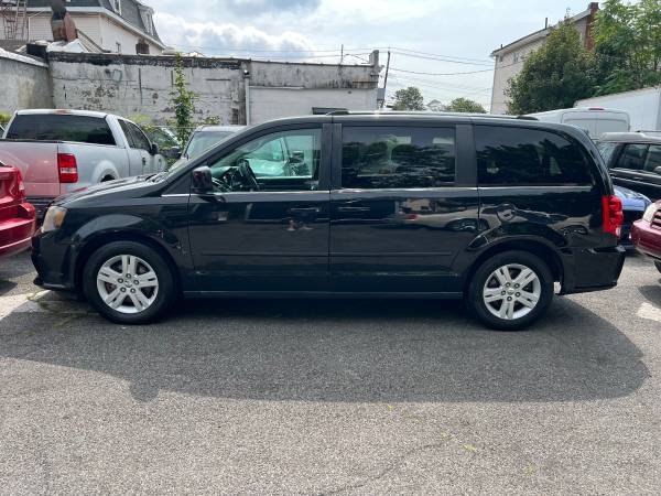 2012 DODGE GRAND CARAVAN CREW - $3,800 (Staten Island)63470889464833121