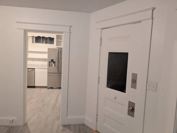 $2,200 / 2br - 2 bedroom entry level covered patio and lake view (Laconia)63931925433474124