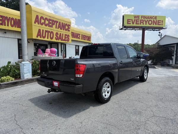 2007 *Nissan* *Titan *2WD Crew Cab LE FFV* Gris COMPRALA - $1,500 (3044 PEACHTREE ST LITHIA SPRNGS 30122)63620757849985123