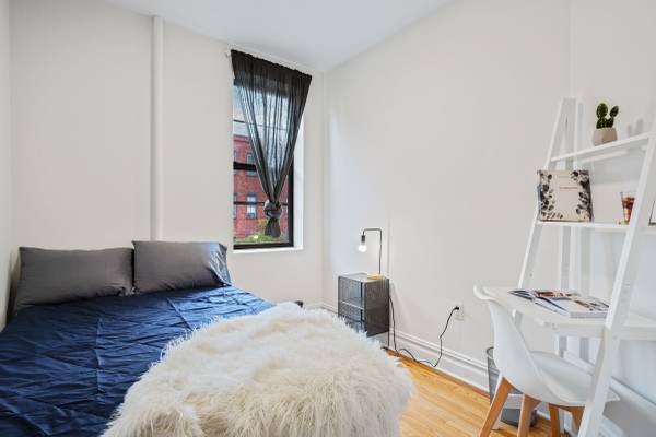 $5,950 / 3br - Gym, rooftop, backyard63827267220611121
