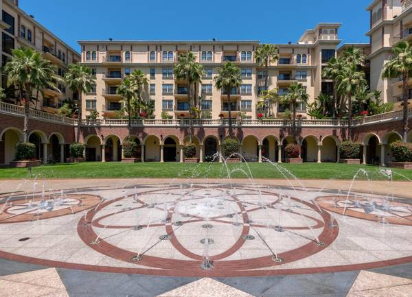$3,299 / 2br - 948ft2 - Modern 2 Bed / 2 Bath with In-Unit Laundry & Premium Finishes63876485478659120