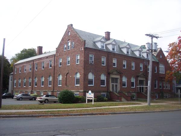 $1,195 / 1br - Apartamento de una habitación en West Springfield (West Springfield)64017045614337120