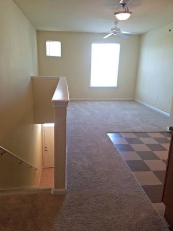 $1,099 / 615ft2 - #1005 Studio 1 month free base rent waived app & admin fee (Asheville)64029375650307120