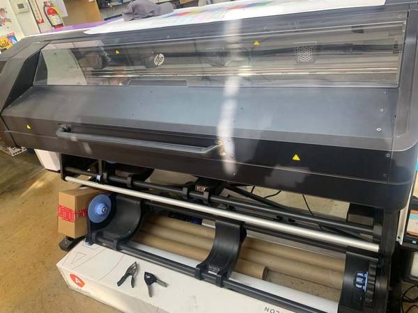 Wide Format HP Latex 700 W Printer 1