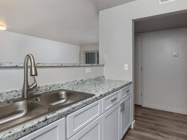 $1,625 / 3br - 966ft2 - Dog Park, In-Unit Washer and Dryer, Spacious Floor Plans (Eagle)63794920408963123