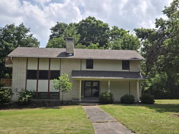 $300,000 / 5br - 2800ft2 - NEED MORE SPACE 2/3 ACRE 5 BEDROOMS IN THE HEART OF TOWN (Tahlequah)63982125284098120