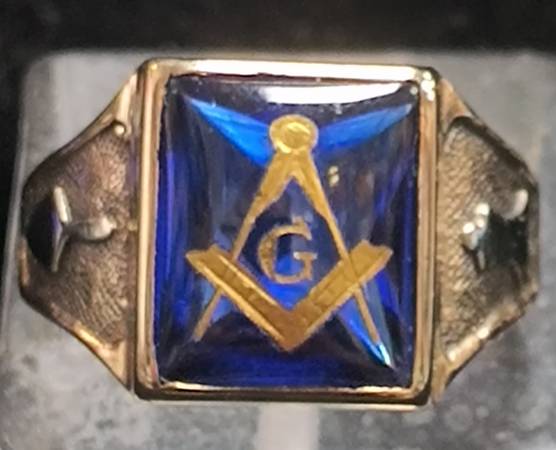 MASONIC Blue Lodge 10k GOLD Men's RING Size 10 1