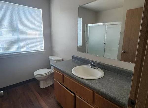 $1,550 / 2br - Senderos multiuso, suburbano, ¡ubicación ideal para familias! Recorra un apartamento de 2 habitaciones y 1.5 baños (Este de Portland)63820795526913121