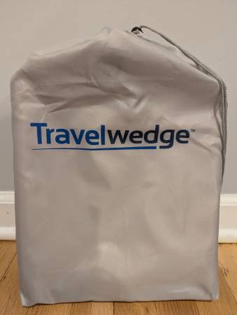 Travelwedge Large Inflatable Wedge Pillow for Traveling 1