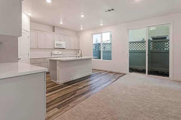 $2,850 / 4br - 2203ft2 - Sonata 4 Bedroom + Bonus Room/Office! New Construction! - Salzburg (Redding)63175279890179121
