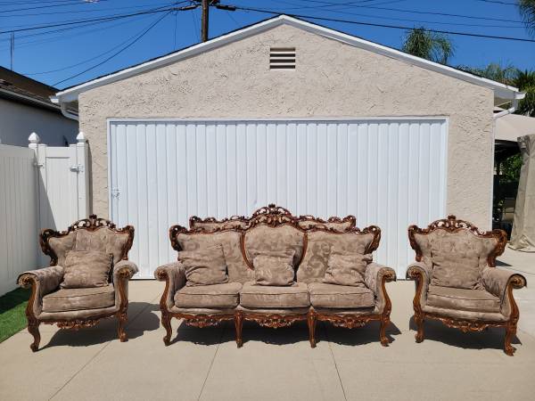 Living Room Furniture 1