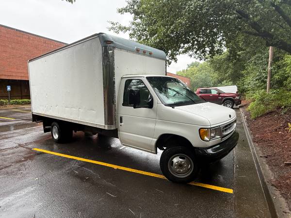 Ford E350 16 Foot Box Truck - 1998 - $3,500 (Kennesaw)63621168375809120
