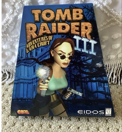 Tomb Raider sealed Trapezoid box 1