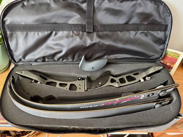 WIN&WIN SF Forged Plus 23" ILF Riser With Limbs 1