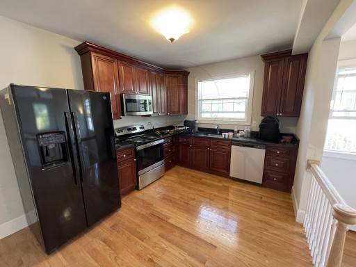 $1,128 / 7br - Rooms available near Tufts in Medford available 9/1! (Medford Square, Tufts University, I-93)63839294079873123