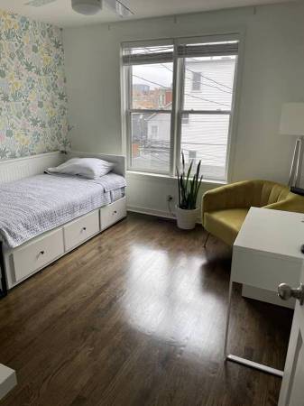 Chicago Marathon Short-Term Rental – Private Room at a beautiful home 1