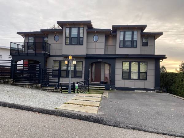 Large Bedroom in Quiet, Clean home 1