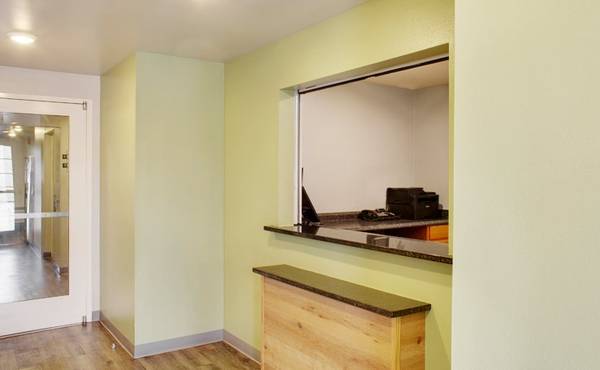$959 / 1br - Safe, Clean, and Convenient. No Deposit (2551 Interstate 45 N, Conroe, TX)63924167671810124
