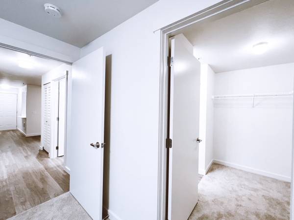 $1,899 / 2br - 921ft2 - Two Bedroom Two Bath ~ Available for Move in NOW! October Rent is FREE (Puyallup, Tacoma, Sumner, Fife, Edgewood, Milton)63862289031297123