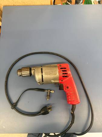 Milwaukee 3/8" corded drill 1