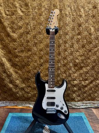 2000 Standard HSS Fender Stratocaster 1