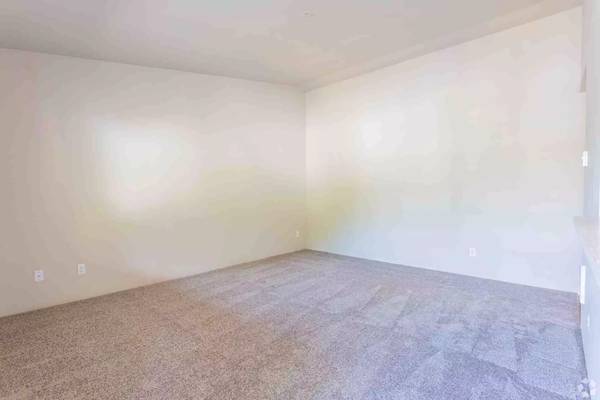 $2,122 / 2br - 962ft2 - Come see this charming 2 Bed, 2 Bath today! Washer/dryer included! (Fife)63688567519489124