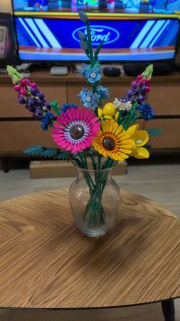 Lego wild flower bouquets - 6 kits available 1