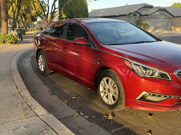 2015 Hyundai Sonata SE - Great Condition - Clean Title 1