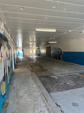 $2,500 / 5000ft2 - Contractor flex space with 50’ of Blackhawk Blvd frontage (South Beloit)63981970689155122